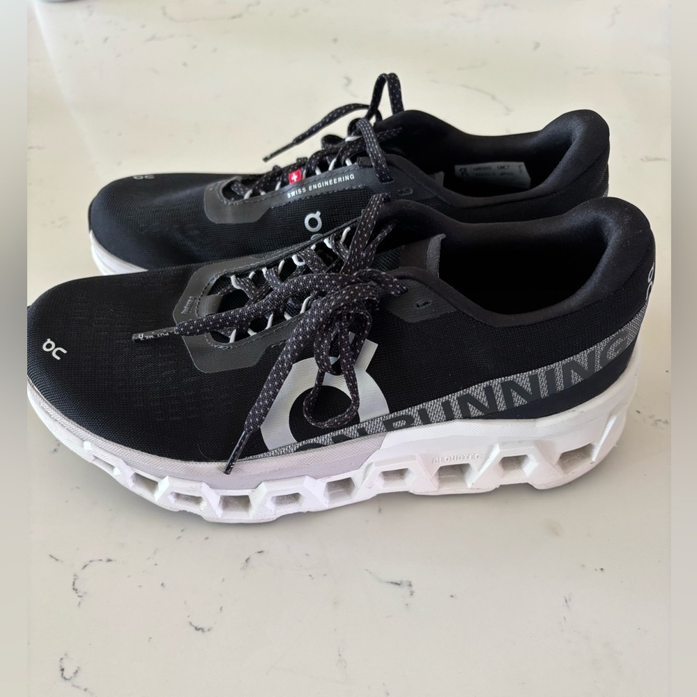 Women’s ON Cloudmonster 2 running shoes